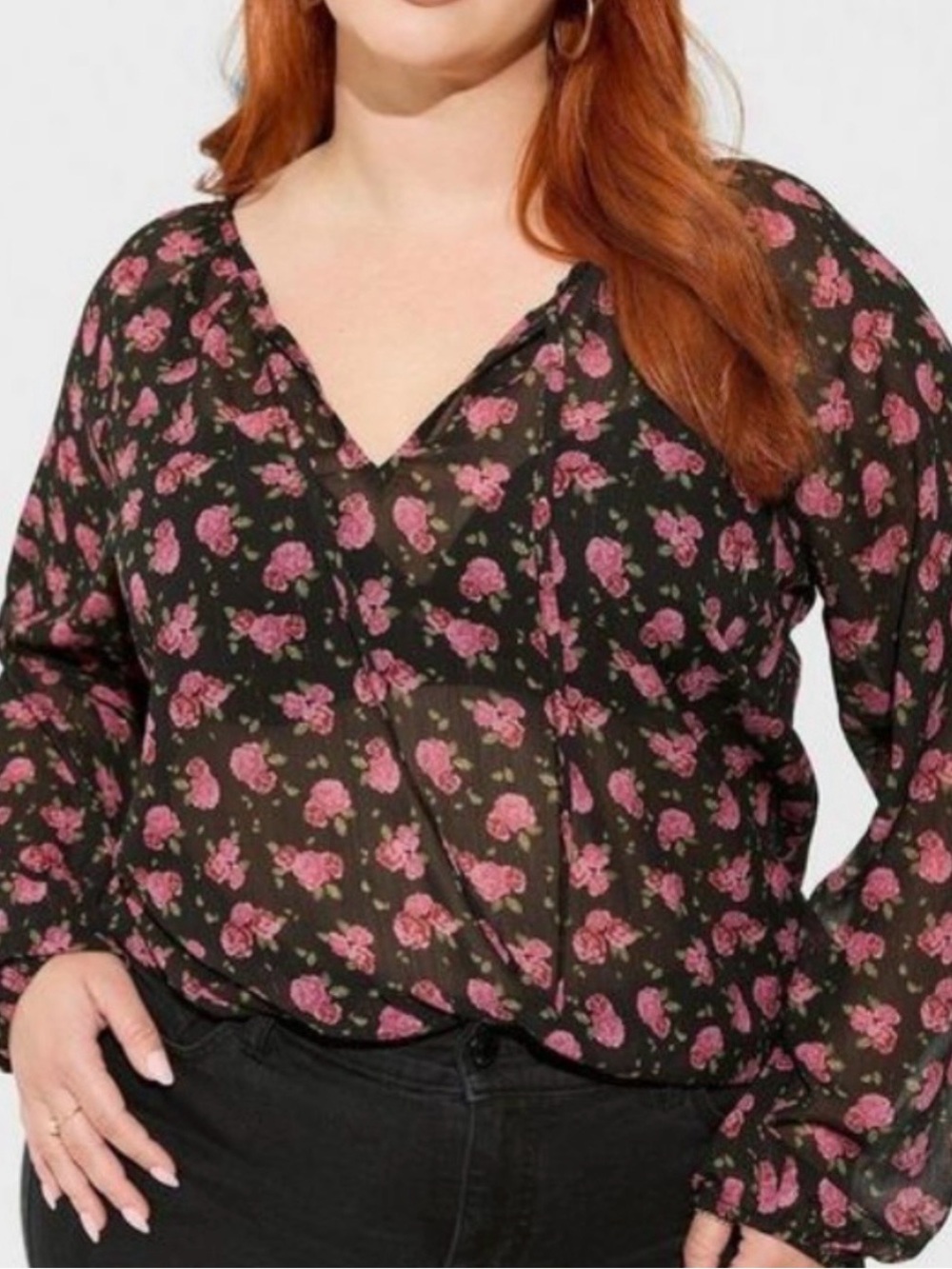 Torrid Chiffon Blouse in Black and Pink Flower Print. Size 1X (14-16). EUC.